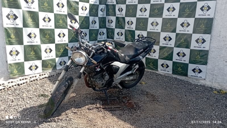 YAMAHA/FAZER YS250 - leilão extrajudicial - Não informado BR - lance mínimo R$ 500