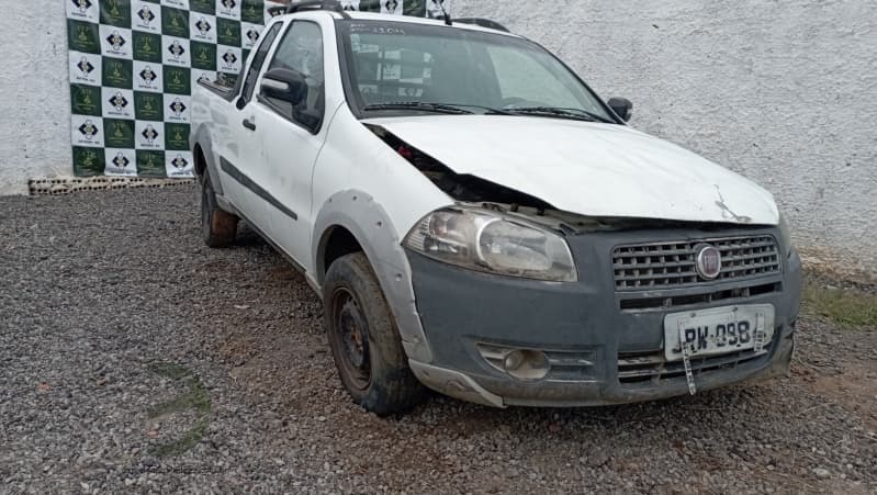 FIAT/STRADA TREK CE FLEX - leilão extrajudicial - Não informado BR - lance mínimo R$ 5.000