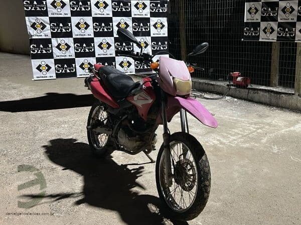 HONDA/NXR150 BROS ESD - leilão extrajudicial - Não informado BR - lance mínimo R$ 850
