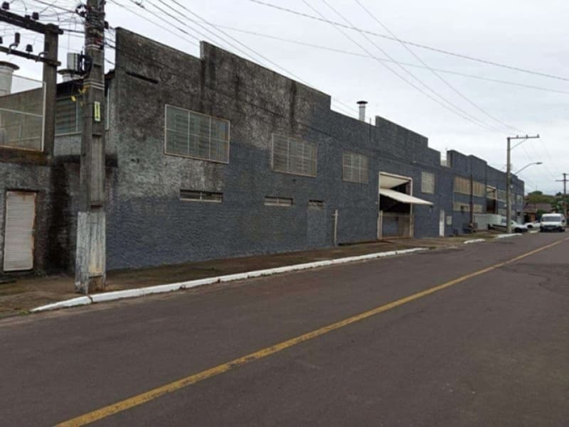 Um terreno situado no Bairro São Jorge, no quarteirão indefinido formado pelas r - Novo Hamburgo/RS RS - lance mínimo R$ 1.975.000