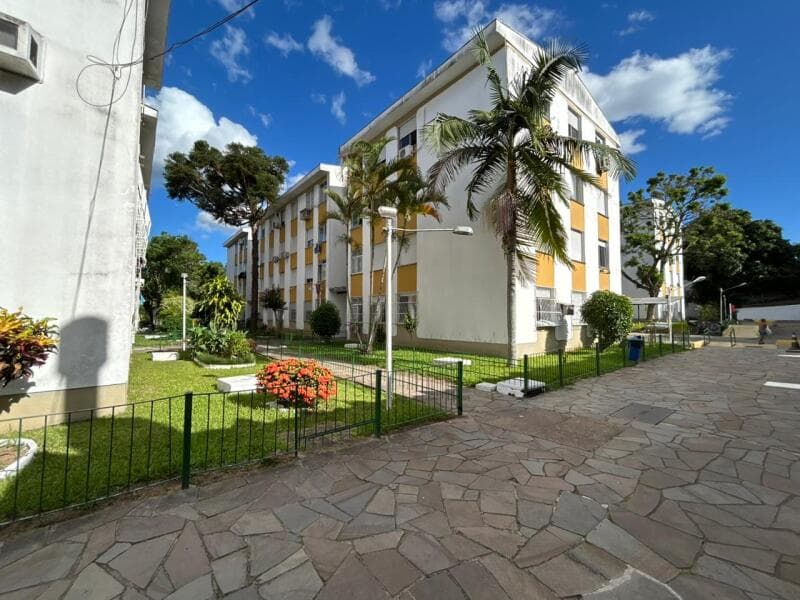 APARTAMENTO nº 405, do Conjunto Residencial, Bloco “B”, com entrada pelo nº 295 - Porto Alegre/RS RS - lance mínimo R$ 120.000
