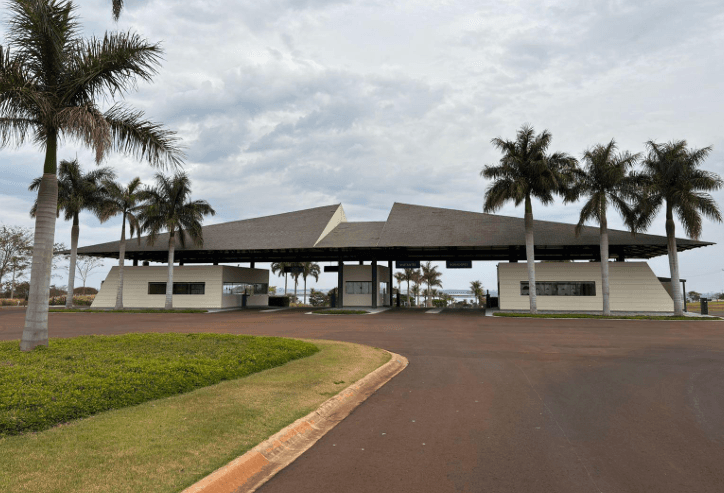 Terreno com 360,00 m² - Riviera de Santa Cristina IV ARANDU SP - leilão judicial - ARANDU SP - lance mínimo R$ 39.435