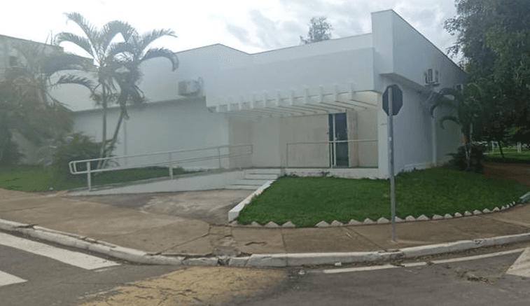 Prédio Comercial com 258,60 m² - Centro LAJEDÃO BA - leilão extrajudicial - LAJEDÃO BA - lance mínimo R$ 350.000