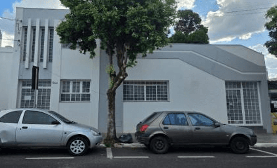 Prédio Comercial com 260,00 m² - Centro ARAXÁ MG - leilão extrajudicial - ARAXÁ MG - lance mínimo R$ 399.000