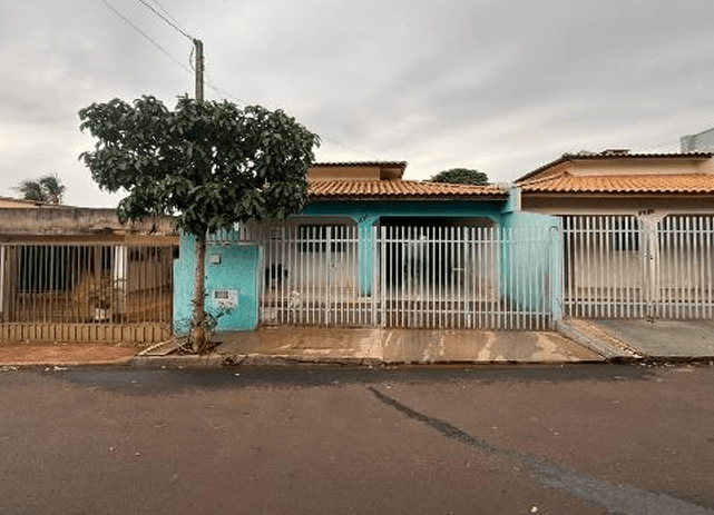 Casa com 187,11 m² - Centro PARANAPUÃ SP - leilão extrajudicial - PARANAPUÃ SP - lance mínimo R$ 165.000