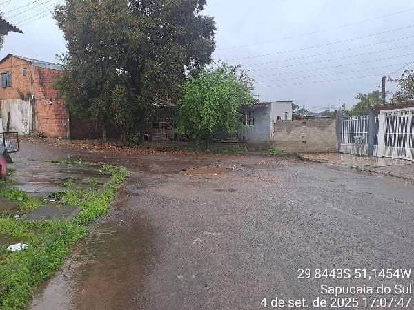 Casa - WALDEREZ SAPUCAIA DO SUL RS - leilão extrajudicial - SAPUCAIA DO SUL RS - lance mínimo R$ 186.753