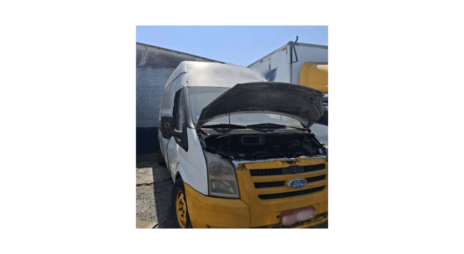 I/Ford Transit 350L TA, ano 2009 CAJAMAR SP - leilão judicial - CAJAMAR SP - lance mínimo R$ 15.000