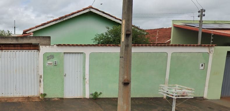Casa com 152,00 m² - Setor Alvorada BOM JESUS DE GOIÁS GO - leilão extrajudicial - BOM JESUS DE GOIÁS GO - lance mínimo R$ 250.000