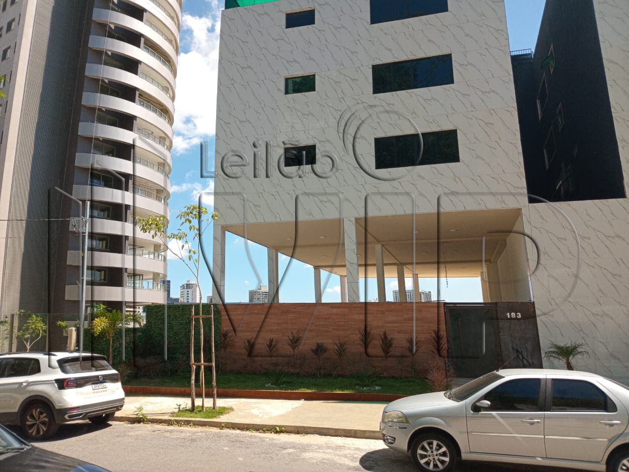 Apartamento com 585,80 m² - Santa Lúcia BELO HORIZONTE MG - leilão extrajudicial - BELO HORIZONTE MG - lance mínimo R$ 3.700.000
