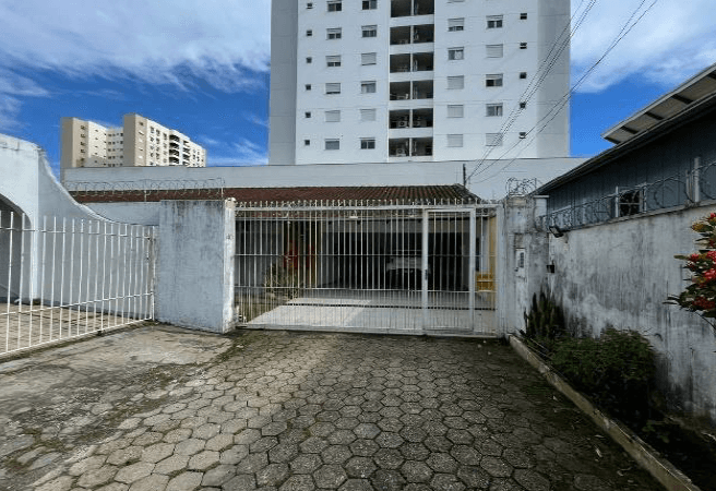 Casa com 276,17 m² - Vila Nova BLUMENAU SC - leilão extrajudicial - BLUMENAU SC - lance mínimo R$ 798.300