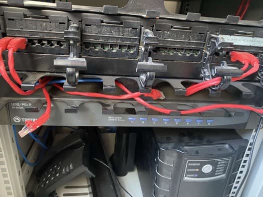 Chaveador KVM USB SÃO PAULO SP - leilão judicial - SÃO PAULO SP - lance mínimo R$ 450