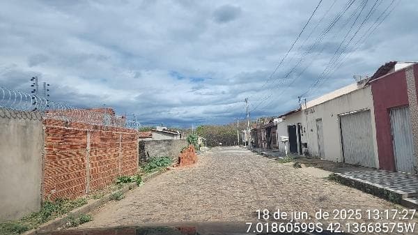 Casa OEIRAS PI - leilão extrajudicial - OEIRAS PI - lance mínimo R$ 62.857