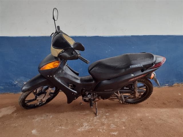 HONDA - BIZ 100 ES - leilão extrajudicial - S/N PA - lance mínimo R$ 2.500