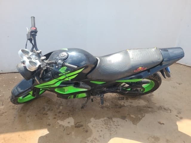 HONDA - CBX 250 TWISTER - leilão extrajudicial - SÃO LUÍS MA - lance mínimo R$ 2.500