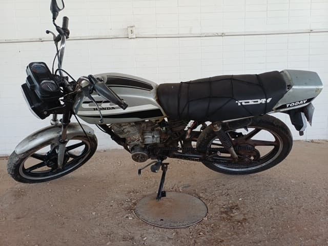 HONDA - CG 125 TODAY - leilão extrajudicial - TERESINA PI - lance mínimo R$ 280