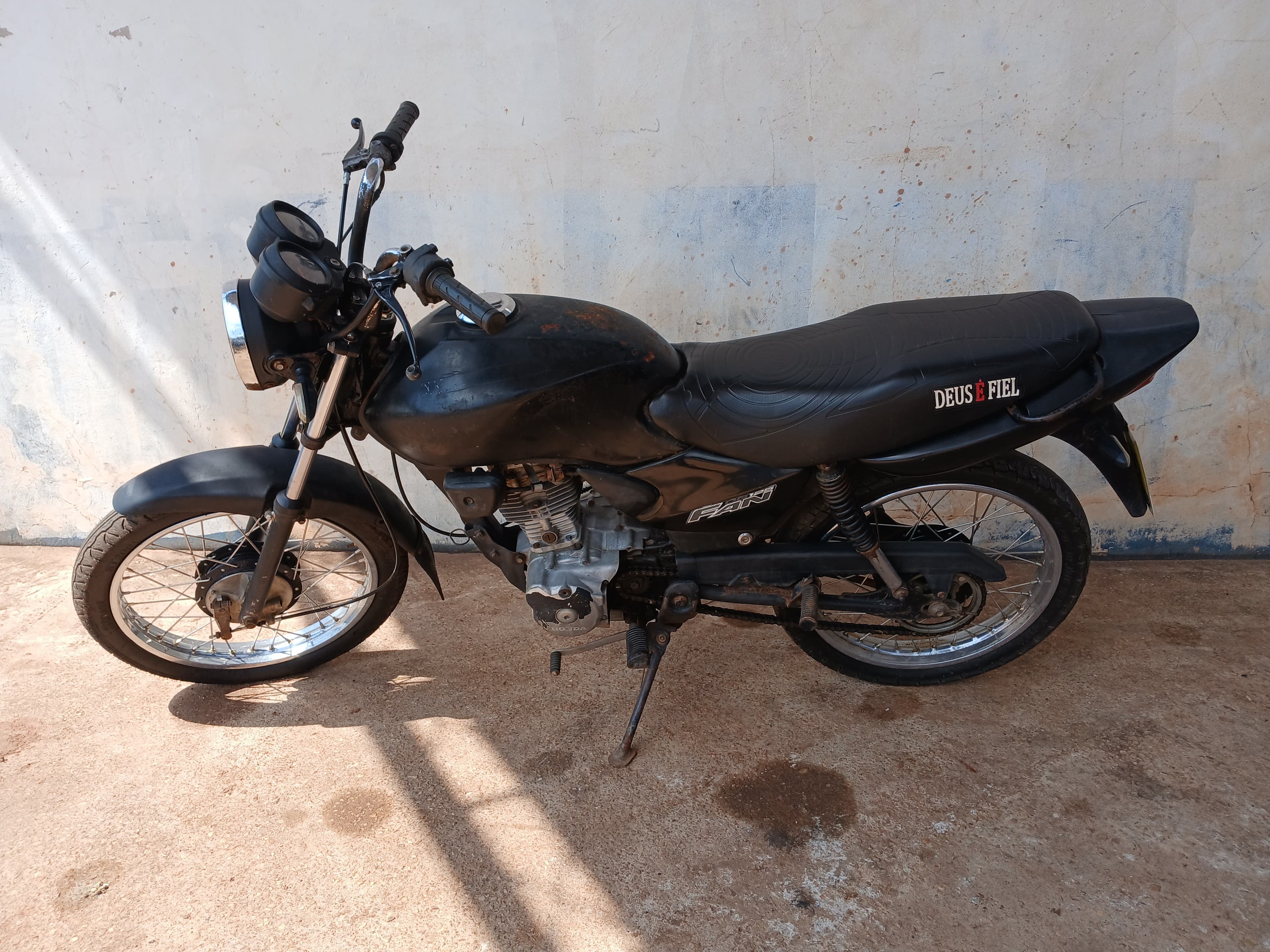 HONDA - CG 125 FAN - leilão extrajudicial - MARITUBA PA - lance mínimo R$ 1.600