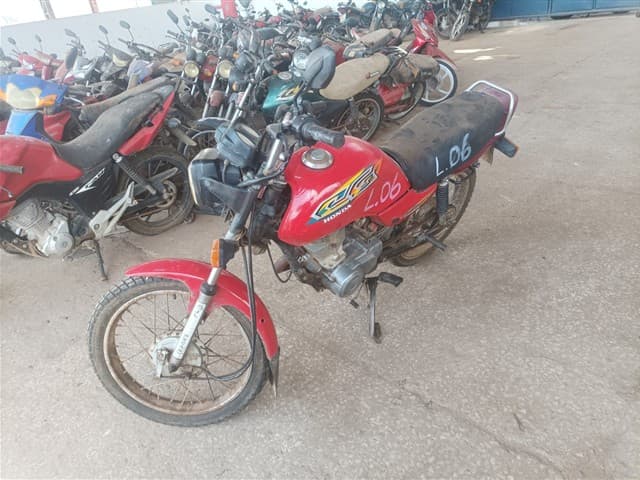 VEÍCULO HONDA/CG 125 TITAN VERMELHA 1999 - Não informado BR - avaliação R$ 1.800