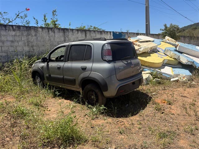 FIAT UNO WAY 1.4,ANO 2016,COR CINZA ,PLA - leilão extrajudicial - Não informado BR - avaliação R$ 10.200