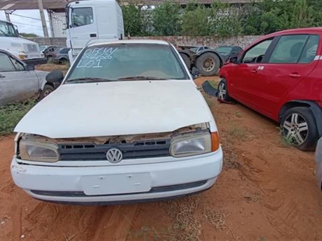 SUCATA APROVEITÁVEL COM MOTOR INSERVÍVEL - Não informado BR - avaliação R$ 600