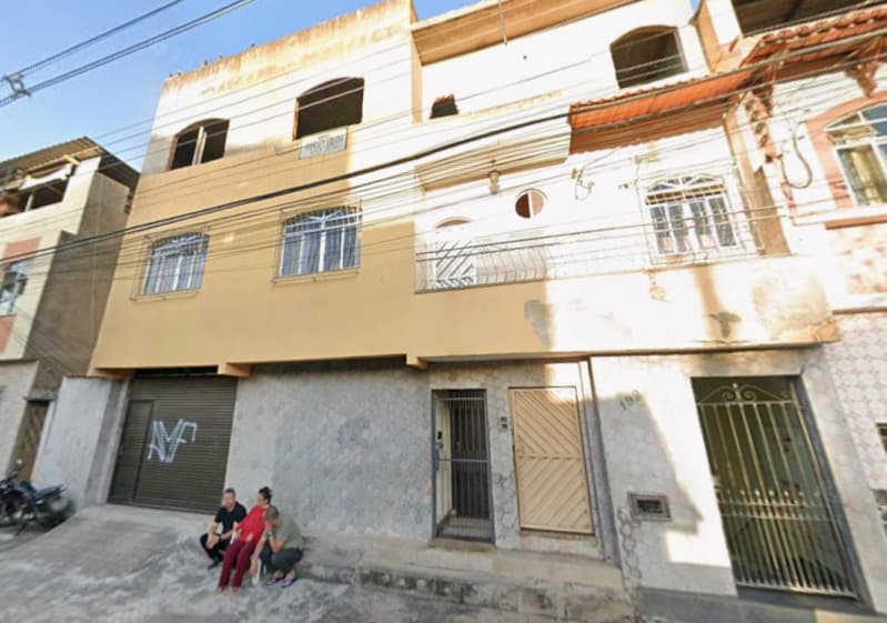 APARTAMENTO Nº 01 (PORÃO), SITUADO À RUA ANIBAL ALVES, Nº 192, BAIRRO NOSSA SENHORA DAS GR - leilão judicial - Juiz de Fora MG - lance mínimo R$ 160.000