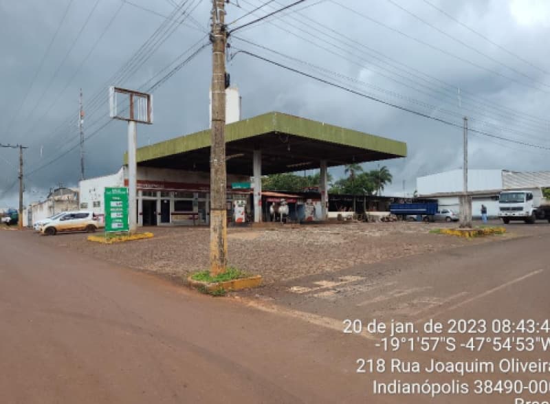 UM IMÓVEL COMERCIAL SITUADO À RUA MANOEL DE SOUSA BORGES, Nº 667, CENTRO, INDIANÓPOLIS/MG, - leilão extrajudicial - Indianópolis MG - lance mínimo R$ 207.500