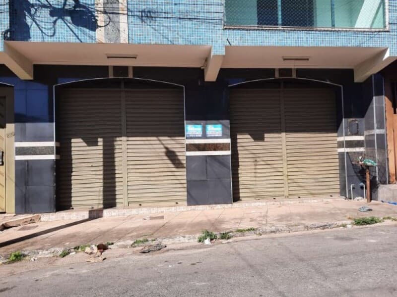 UM IMÓVEL COMERCIAL SITUADO À RUA MARIA JOSÉ, Nº 279, BAIRRO SANTA MATILDE, EM CONSELHEIRO - leilão judicial - Conselheiro Lafaiete MG - lance mínimo R$ 300.000