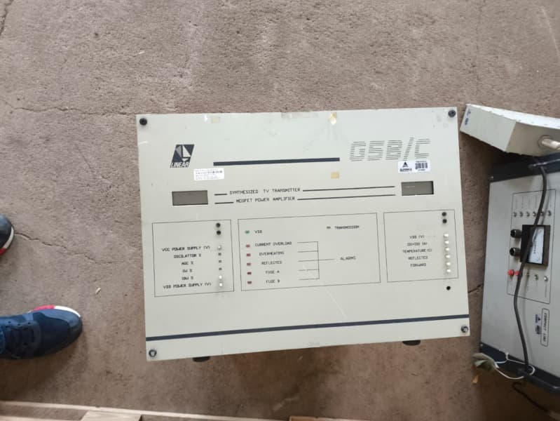 SINTETIZADOR DE TV E TRANSMISSOR, MOSFET POWER AMPLIFIER, MODELO G5B/C, MARCA LINEAR - leilão extrajudicial - Não informado BR - lance mínimo R$ 100