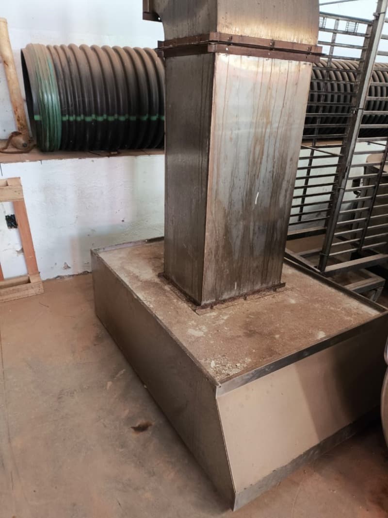 COIFA INOX MEDINDO 1000 X 1200 X 500 - leilão extrajudicial - Não informado BR - lance mínimo R$ 300