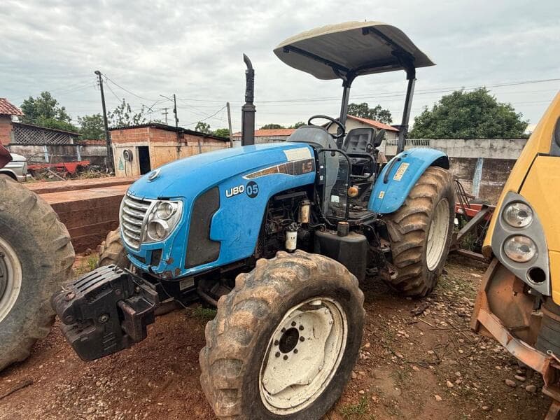 Trator LS U80, 4x4, cor azul, identificador 40347540 - leilão extrajudicial - Juarina / TO TO - lance mínimo R$ 40.000