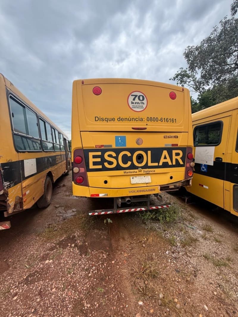 ônibus VOLKSWAGEN 15.190 EOD E.S.ORE 2012 (modelo 2013) de cor Amarela, final de - leilão extrajudicial - Juarina / TO TO - lance mínimo R$ 40.000