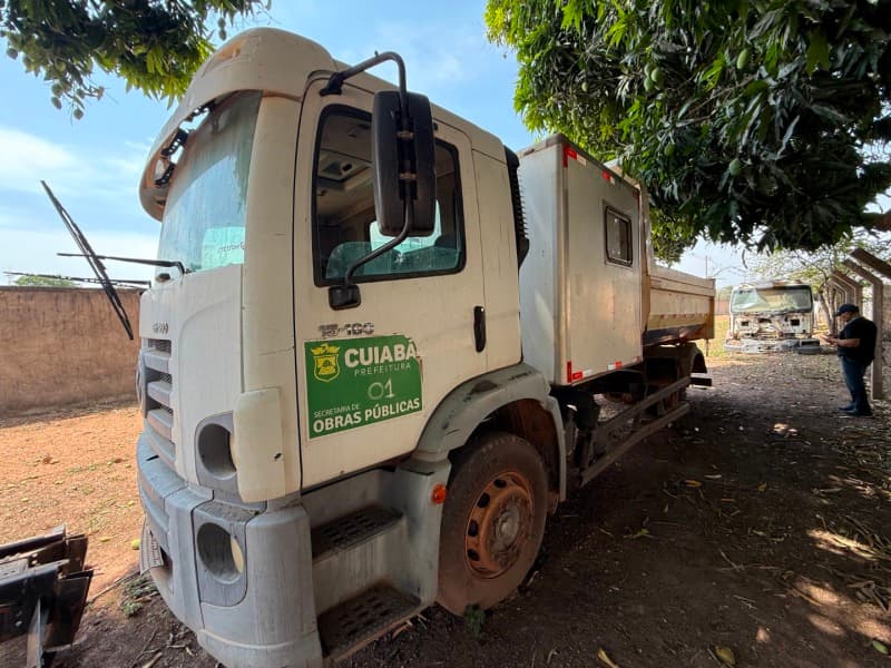 VOLKSWAGEN 15.180 CNM 2011 de cor Branca, final de chassi R167666 placa OAS-7036 - leilão extrajudicial - Cuiabá / MT MT - lance mínimo R$ 40.000