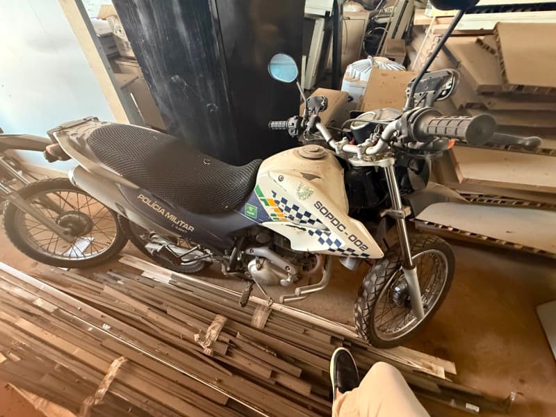 HONDA NXR150 BROS MIX ES 2010 de cor Preta, final de chassi R020472 placa NJQ-40 - leilão extrajudicial - Cuiabá / MT MT - lance mínimo R$ 4.000