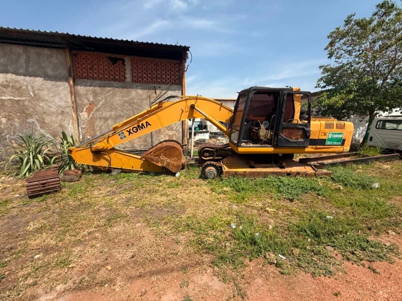 PÁ CARREGADEIRA PC XGMA XG822LC, 21.500 KG, motor MWM, CXG00822PLC1B2937, cor a - leilão extrajudicial - Cuiabá / MT MT - lance mínimo R$ 80.000