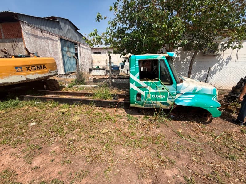 SUCATA INSERVIVEL CAMINHAO DURASTAR INTERNACIONAL INSERVIVEL ID 368795002 - leilão extrajudicial - Cuiabá / MT MT - lance mínimo R$ 3.000