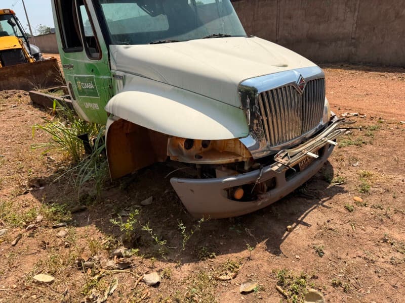 CHASSI INSERVIVEL CAMINHÃO DURASTAR INTERNACIONAL - leilão extrajudicial - Cuiabá / MT MT - lance mínimo R$ 1.000