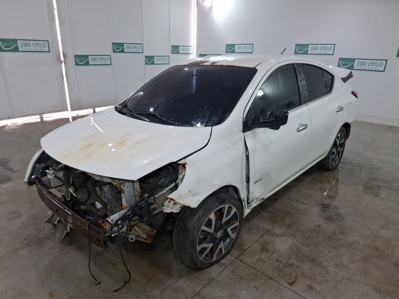 SUCATA DE NISSAN/VERSA UNIQUE - leilão extrajudicial - Não informado BR - lance mínimo R$ 5.500
