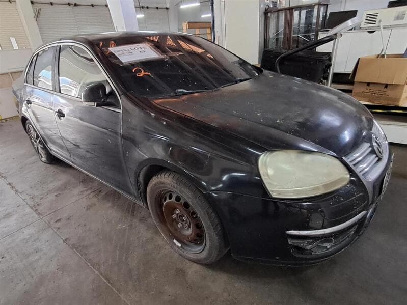 LOTE 002 - leilão extrajudicial - Não informado RJ - lance mínimo R$ 30.000