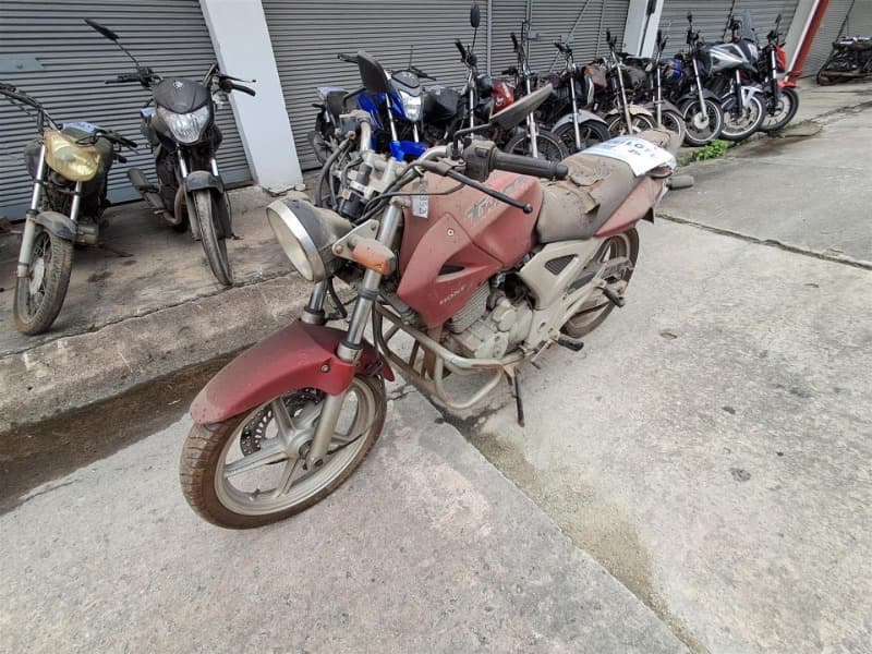 HONDA/ CBX 250 TWISTER - leilão extrajudicial - Não informado RJ - lance mínimo R$ 2.500