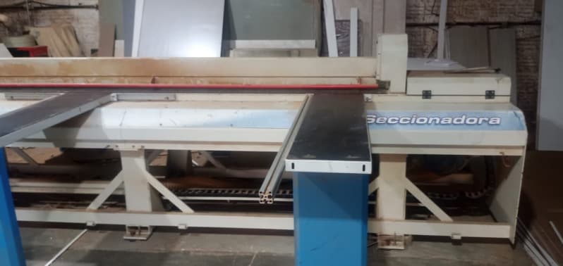 01 (uma) Máquina de uso industrial denominada "Seccionadora de corte", horizontal, modelo SEC-45 380v, trifásica, de fabricante VIMA - Não informado RN - lance mínimo R$ 33.000