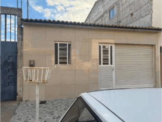 Casa - Cabrobó - PE - Residencial,Comercial - Rua Antonio De Souza Gentil, 199, Centro, Cabrobó, PE, 56180000. Casa, Padrão, Ocupado, 1 vaga(s) de garagem. Área(s): 84,63 m² de área terreno, 77,49 m² de área construída. Matrícula(s): 6.370. Cartório: 1º CRI CABROBÓ. Inscrição da Prefeitura: 01.01.013. 0103.00001. A ARREMATAÇÃO NÃO CONTEMPLA BENS MÓVEIS, VEÍCULOS E QUAISQUER OBJETOS QUE EVENTUALMENTE APAREÇAM NAS IMAGENS. - leilão extrajudicial - Não informado BR - lance mínimo R$ 152.000
