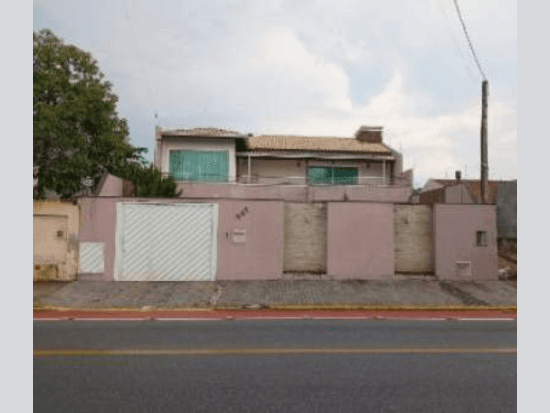 Casa - Camboriú - SC - Residencial,Comercial - Rua Marmeleiro, 547, Parque Residencial Santa Inês, Taboleiro, Camboriú, SC, 88348180. Casa, Padrão, Ocupado, 1 vaga(s) de garagem. Área(s): 312 m² de área terreno, 309,58 m² de área construída. Matrícula(s): 4.604. Cartório: 1º CRI DE CAMBORIÚ. Inscrição da Prefeitura: 01.03.049.0254.001. A ARREMATAÇÃO NÃO CONTEMPLA BENS MÓVEIS, VEÍCULOS E QUAISQUER OBJETOS QUE EVENTUALMENTE APAREÇAM NAS IMAGENS. - leilão extrajudicial - Não informado BR - lance mínimo R$ 1.459.320