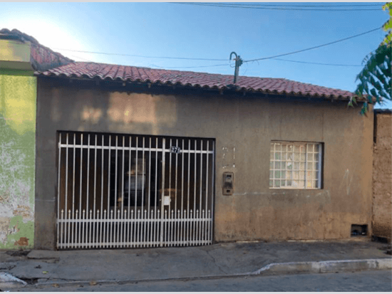 Casa - Ibotirama - BA - Residencial,Terreno - Ibotirama/BA, Centro (in loco) Rua Luiz Viana, 271. Casa. Áreas: construída 60m² e terreno 150m². Matrícula 2.228 do RI local. - leilão extrajudicial - Não informado BR - lance mínimo R$ 165.278