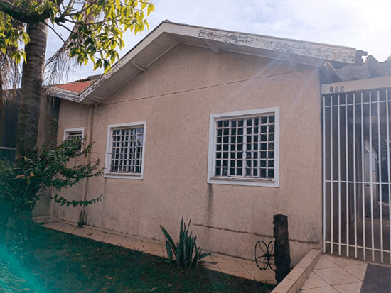 Casa - Cambé - PR - Residencial,Rural,Terreno Urbano,Comercial - Cambé/PR. Bairro Conjunto Habitacional Tancredo de A Neves (in loco). Rua Tuiuti, 745 (lançado em cadastro imobiliário) (Lote 10 da Quadra 07). Casa. Áreas: construída 42,90m² e terreno 277,68m². Matrícula 10.709 do RI local. - Não informado BR - lance mínimo R$ 244.726