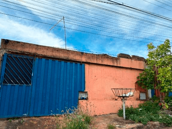 Casa - Aparecida de Goiânia - GO - Residencial,Comercial - Aparecida de Goiânia/GO. Loteamento Villasul. Rua EM-19, sn (Lote 12 da Quadra 04). Casa (tipo B). Conjunto Villasul. Áreas: construída 59,18m² e terreno 218,00m². Matrícula 56.859 (CNM 154757.2.0056859-55) do 1° RI local. - leilão extrajudicial - Não informado BR - lance mínimo R$ 390.164