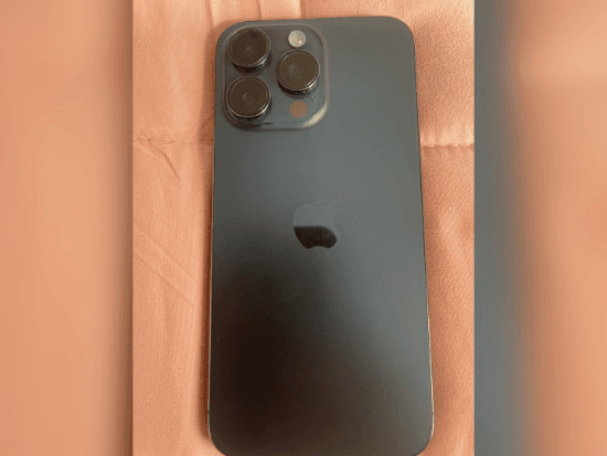 Iphone 15 Pro Max 256GB Azul - Conjunto de Bens Diversos - Rua Gabiroba BOTUVERÁ SC - lance mínimo R$ 4.200