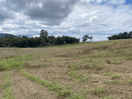 Terreno Tibagi PR - Terreno Rural,Residencial,Comercial - Tibag i/PR. Lote rural com área superficial de 16,40Ha, situado NA Gleba Barreiro, lote 56, Parta -A, melhor descrito(a), confrontado(a) e caracterizado(a) em matrícula. Matrícula 671 do RI local. - leilão extrajudicial - Não informado BR - lance mínimo R$ 168.000