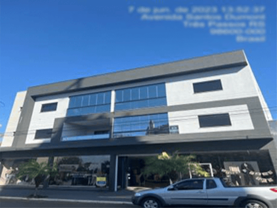 Apartamento - Três Passos - RS - Residencial,Terreno Rural - Três Passos/RS. Centro. Avenida Santos Dumont, 501. Apartamento 302 e Box 202. Condomínio Central. Áreas: privativas 120,37m² (apartamento), 19,64m² (box) e frações ideais 0,1493 (apartamento) e 0,0122 (box). Matrículas 26.912 (apartamento) e 26.904 (box) do RI local - leilão extrajudicial - Não informado BR - lance mínimo R$ 765.570