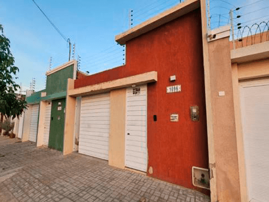 Casa - Sobral - CE - Residencial,Comercial - Sobral/CE. Bairro Belchior (lançado em cadastro imobiliário). Rua Doutor Ronaldo Ponte Dias, 1096 (Lote 44 da Quadra 45). Casa. Áreas: construída 102,15m² e terreno 175,00m². Matrícula 7.232 do 2° RI local. - leilão extrajudicial - Não informado BR - lance mínimo R$ 448.806