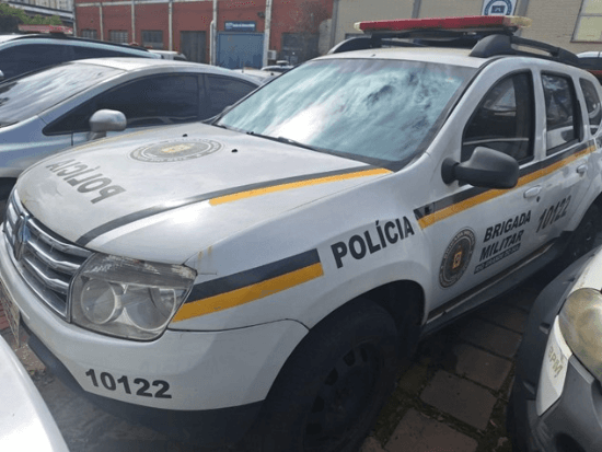 Sucata - Renault Duster 16 4X2 2014 2015 Gas/Alc - Automóveis,Camionetas,Motos,Caminhões,Ônibus - Av. Baltazar de Oliveira Garcia PORTO ALEGRE RS - lance mínimo R$ 6.500