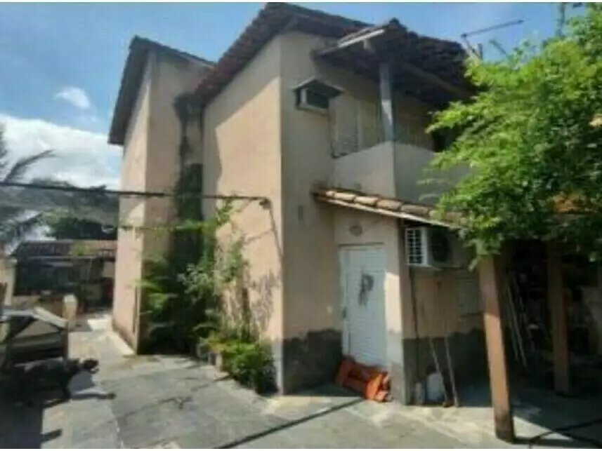 Casa à venda em leilão - leilão extrajudicial - Rio de Janeiro RJ - lance mínimo R$ 51.645
